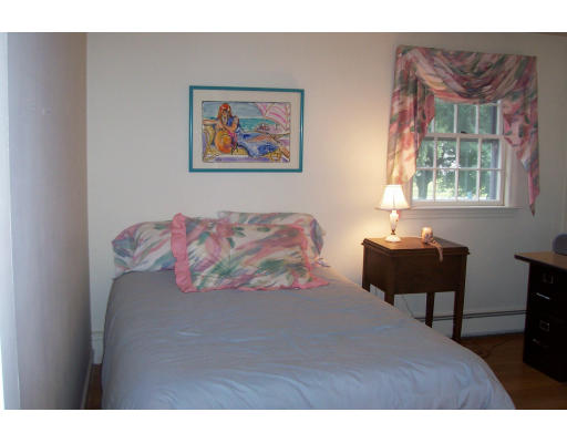 6 Regis Road Wellesley, MA 02482 - Photo 10 of 12