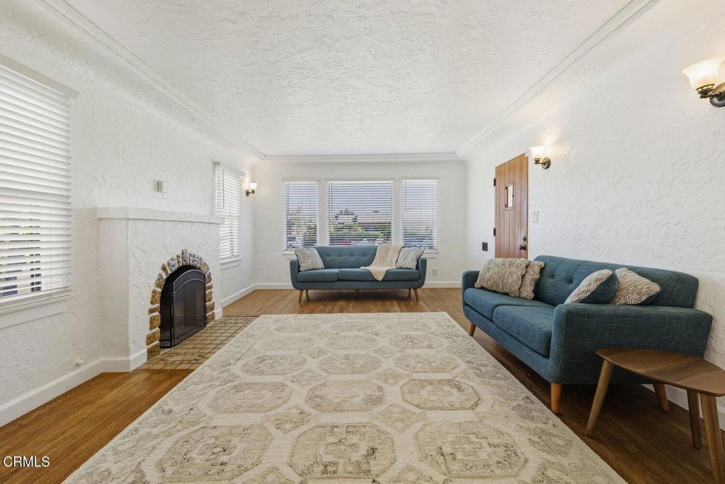 653 South G Street Oxnard, CA 93030 - Photo 8 of 31 003_cjp_0046_739