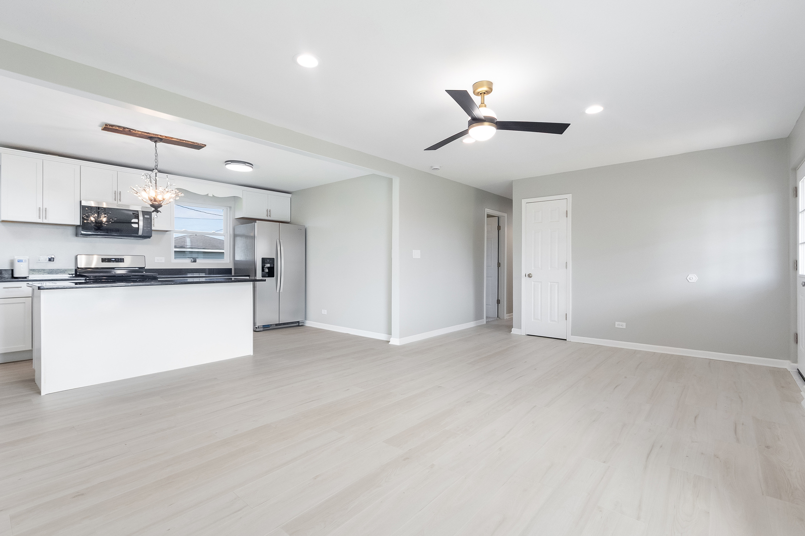 1503 Rickey Drive Joliet, IL 60433 - Photo 9 of 26