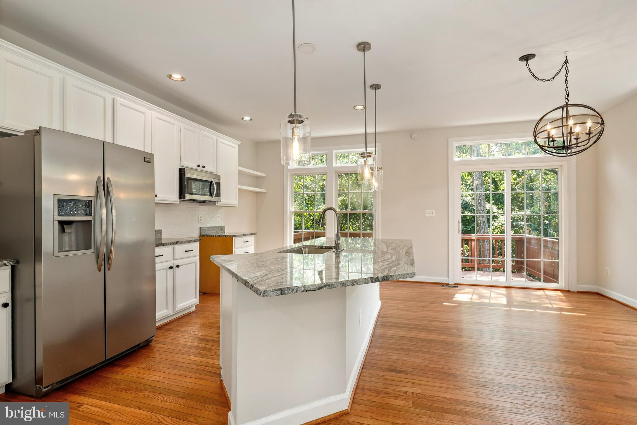 6669 Debra Lu Way Springfield, VA 22150 - Photo 4 of 39 Gallery Image 4