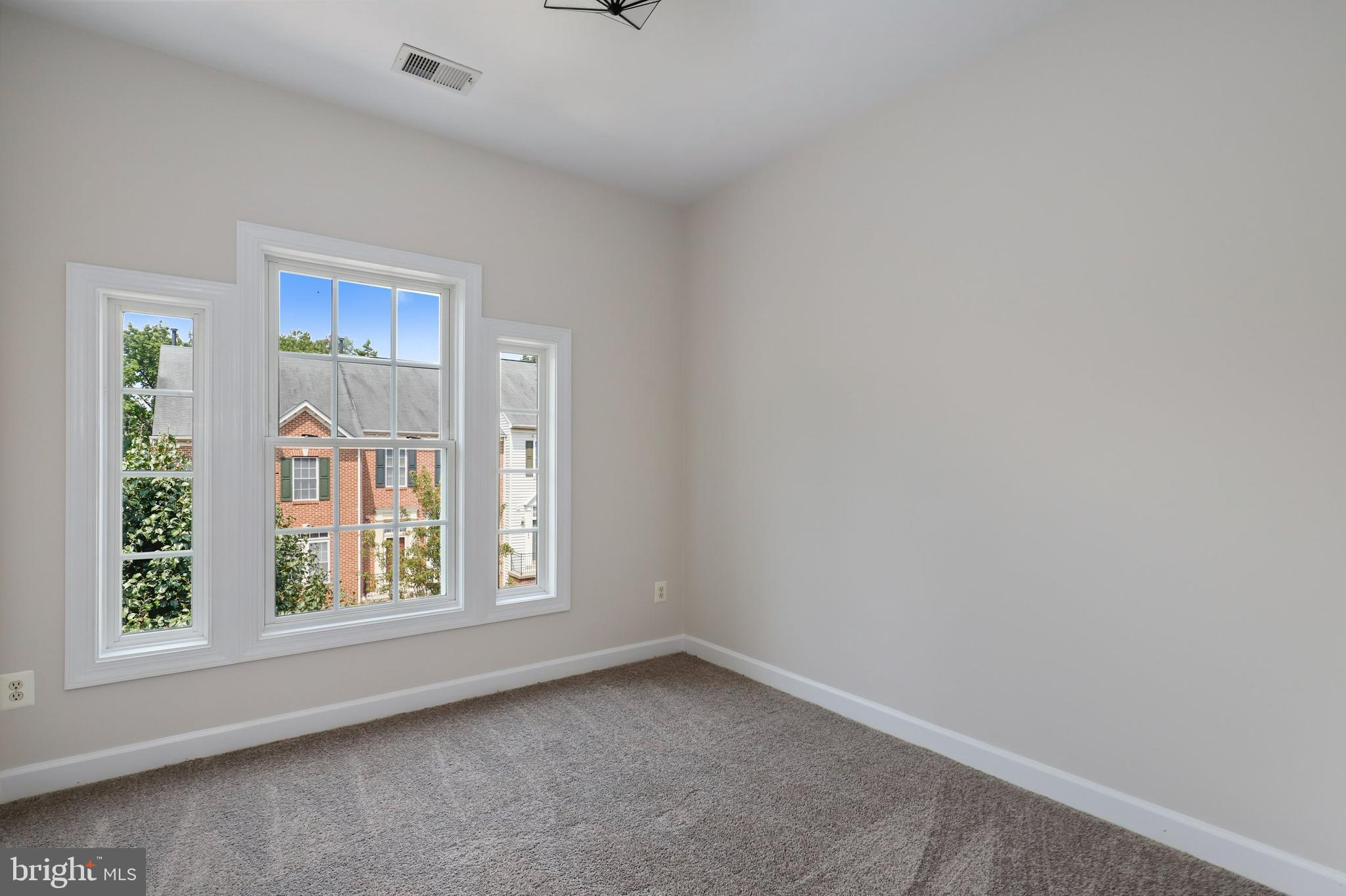 6669 Debra Lu Way Springfield, VA 22150 - Photo 32 of 39 Gallery Image 32