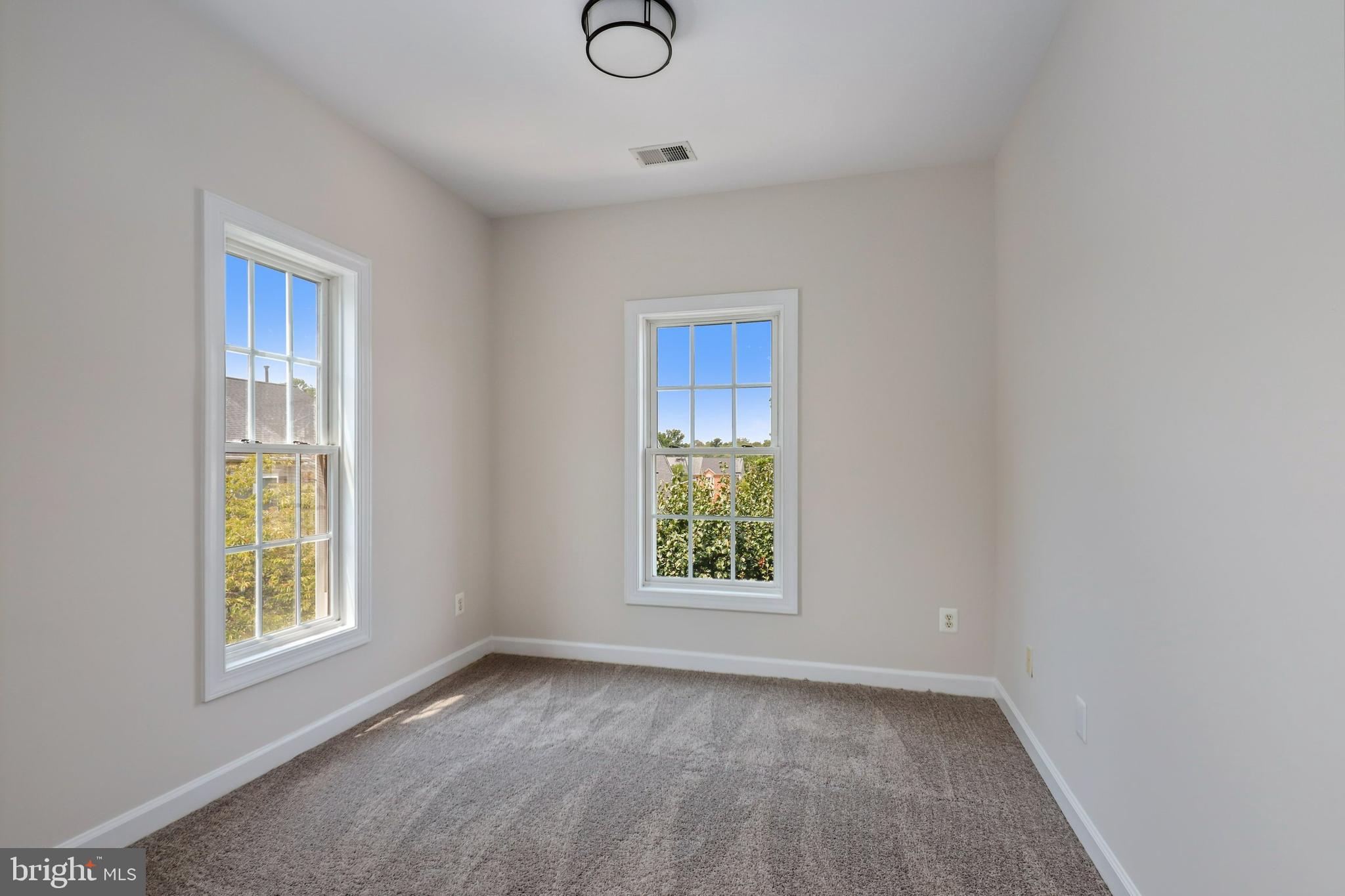6669 Debra Lu Way Springfield, VA 22150 - Photo 34 of 39 Gallery Image 34