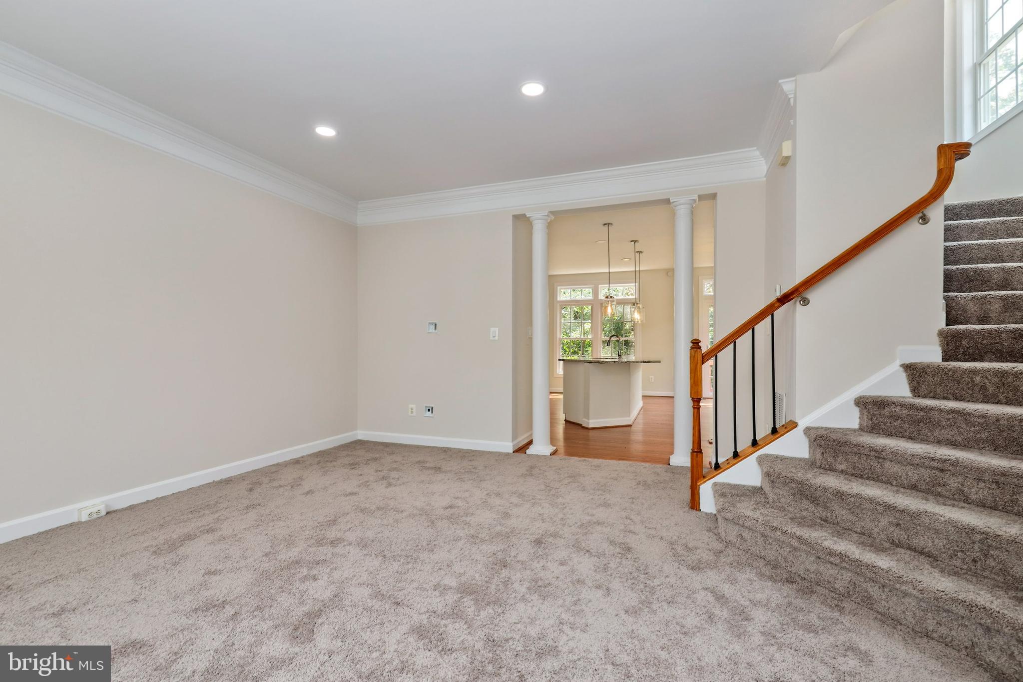 6669 Debra Lu Way Springfield, VA 22150 - Photo 9 of 39 Gallery Image 9
