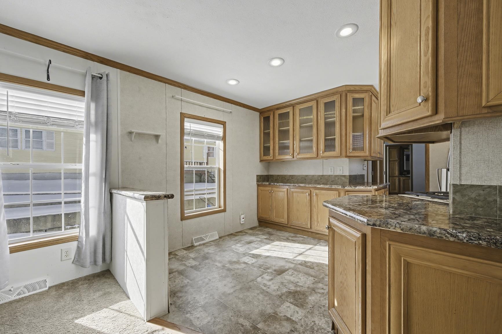 86 Nh Rte 4a, Unit 18UP Enfield, NH 03748 - Photo 14 of 38