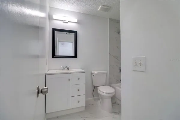 $1,799 | 4004 Cortez Drive, Unit D, Tampa, FL 33614