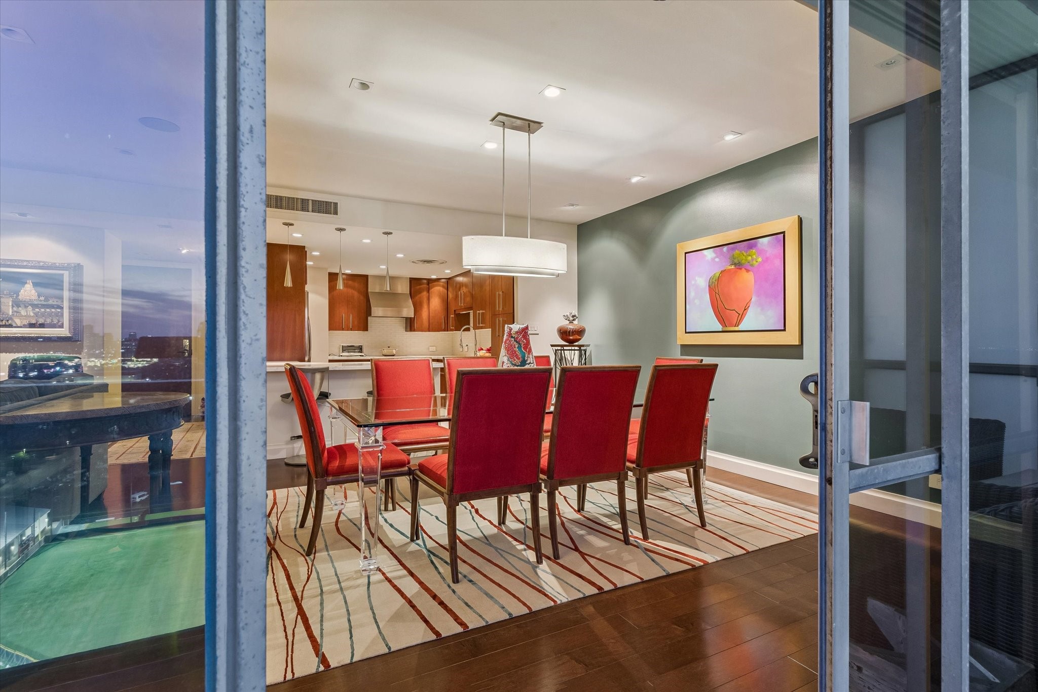 2929 Buffalo Speedway, Unit A1802 Houston, TX 77098 - Photo 34 of 50 a view of a dining room with furniture