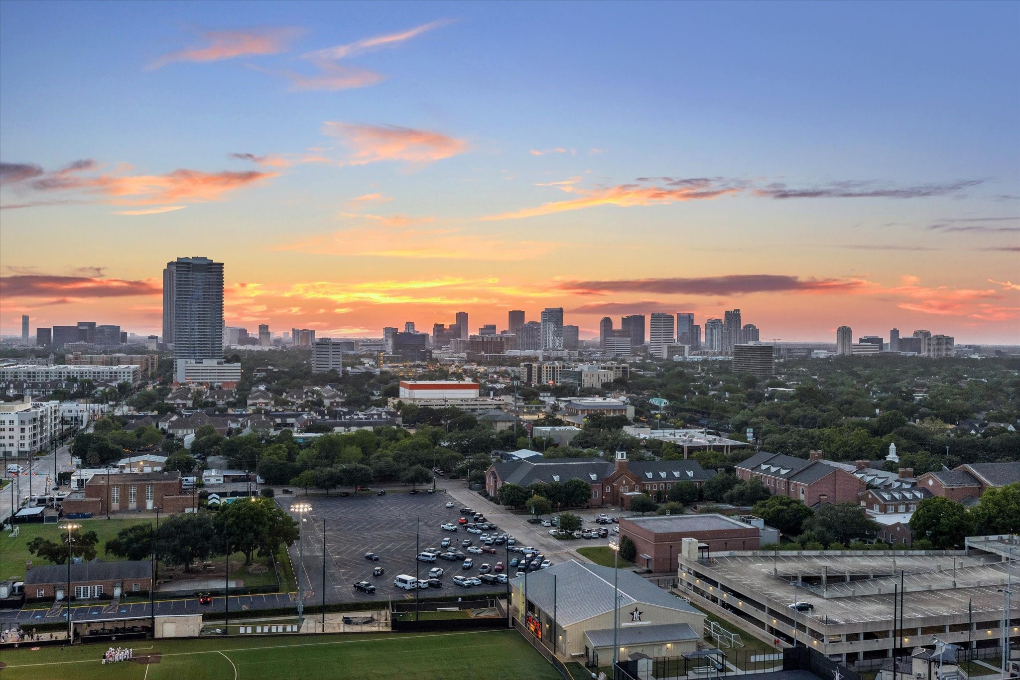 2929 Buffalo Speedway, Unit A1802 Houston, TX 77098 - Photo 37 of 50 a view of a city