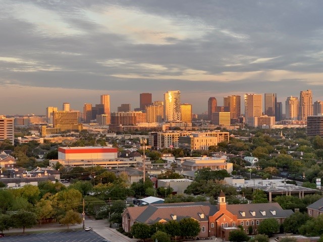 2929 Buffalo Speedway, Unit A1802 Houston, TX 77098 - Photo 40 of 50 a city view with lot of high rise buildings