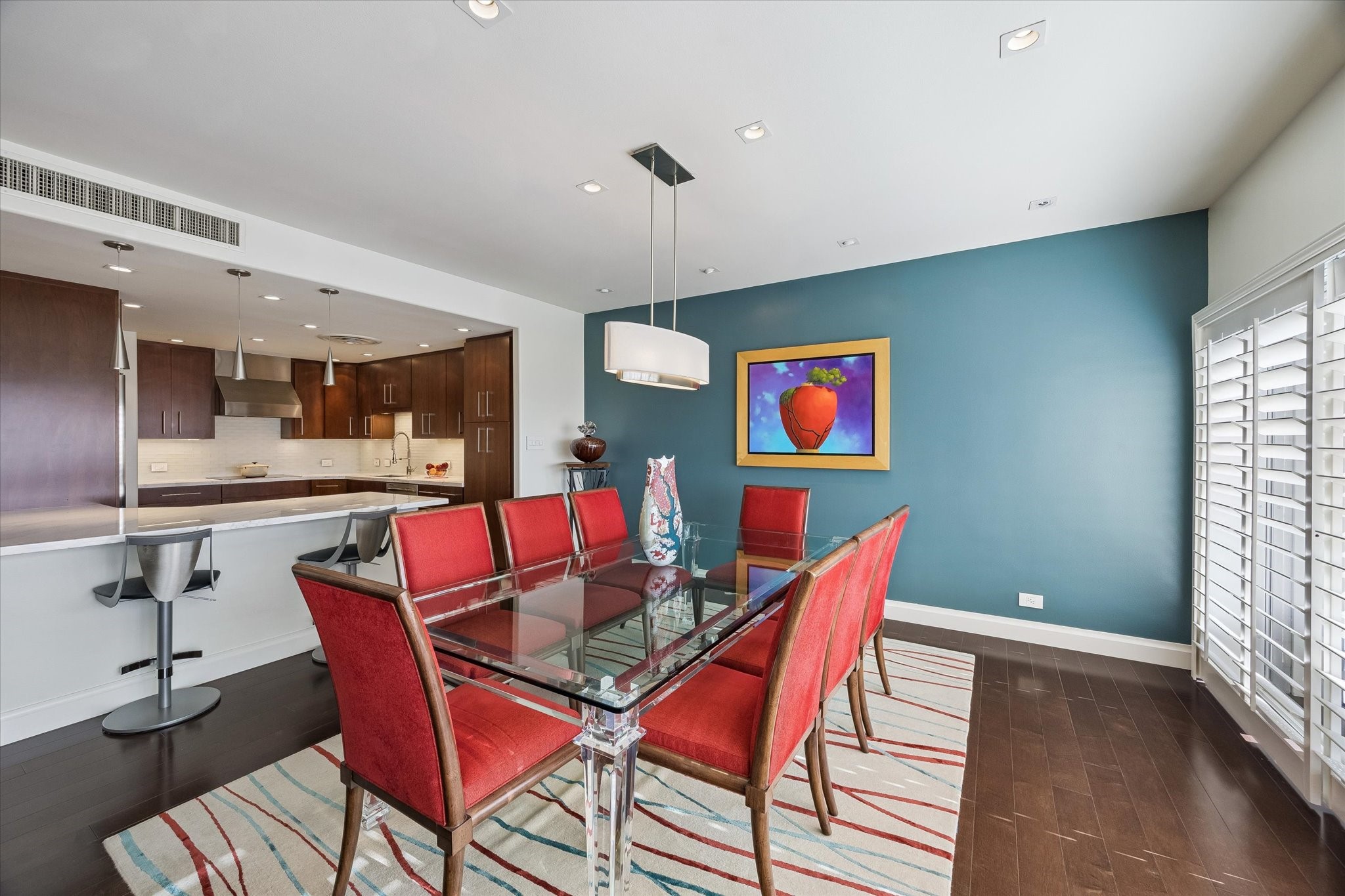 2929 Buffalo Speedway, Unit A1802 Houston, TX 77098 - Photo 8 of 50 a dining room with furniture and wooden floor