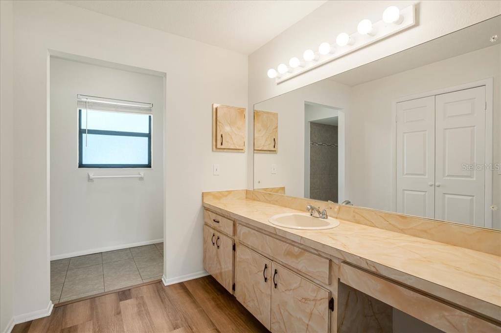 1312 Jamaica Road Venice, FL 34293 - Photo 25 of 35 Primary bathroom