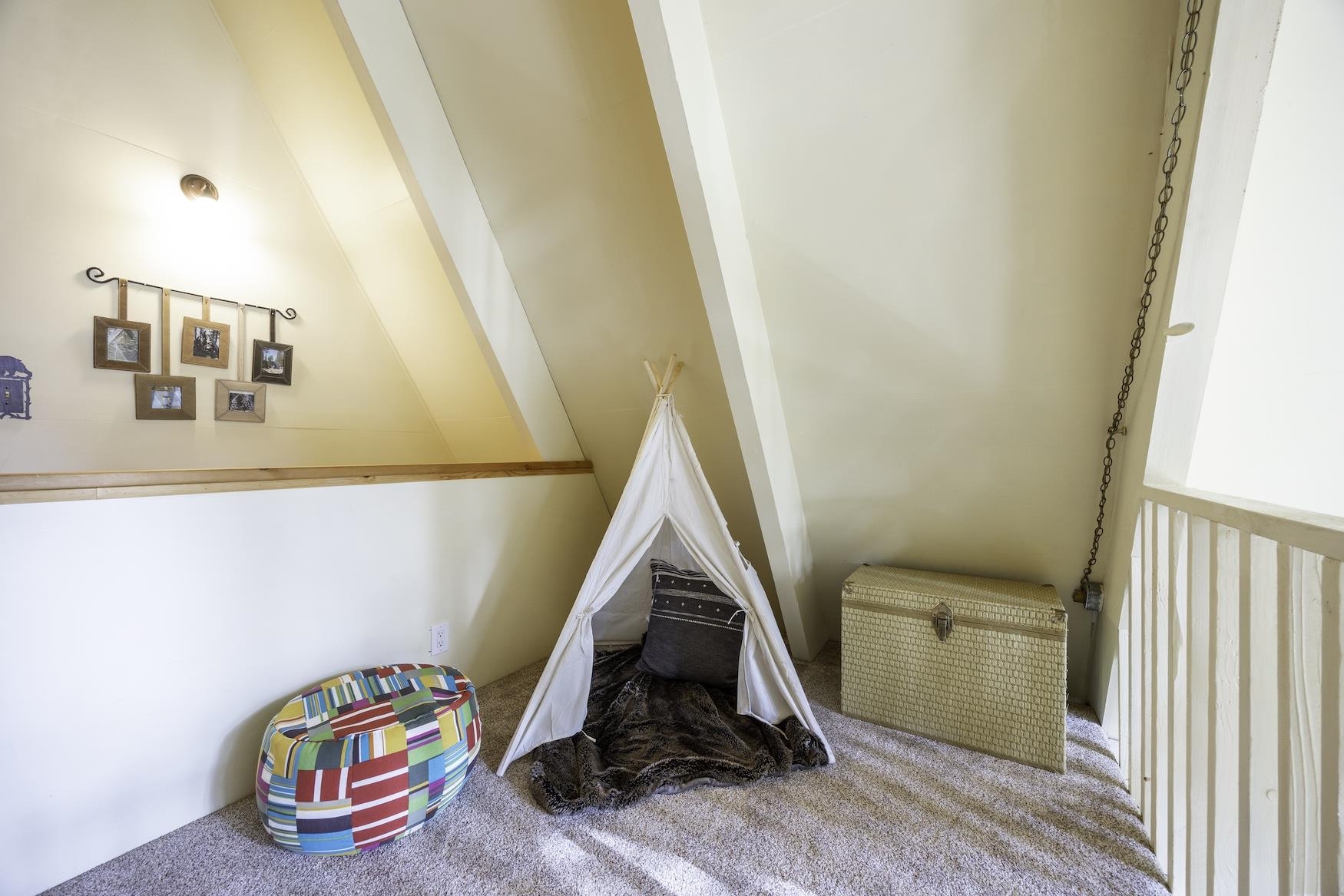 5262 Palisade Road Soda Springs, CA 95728 - Photo 17 of 24