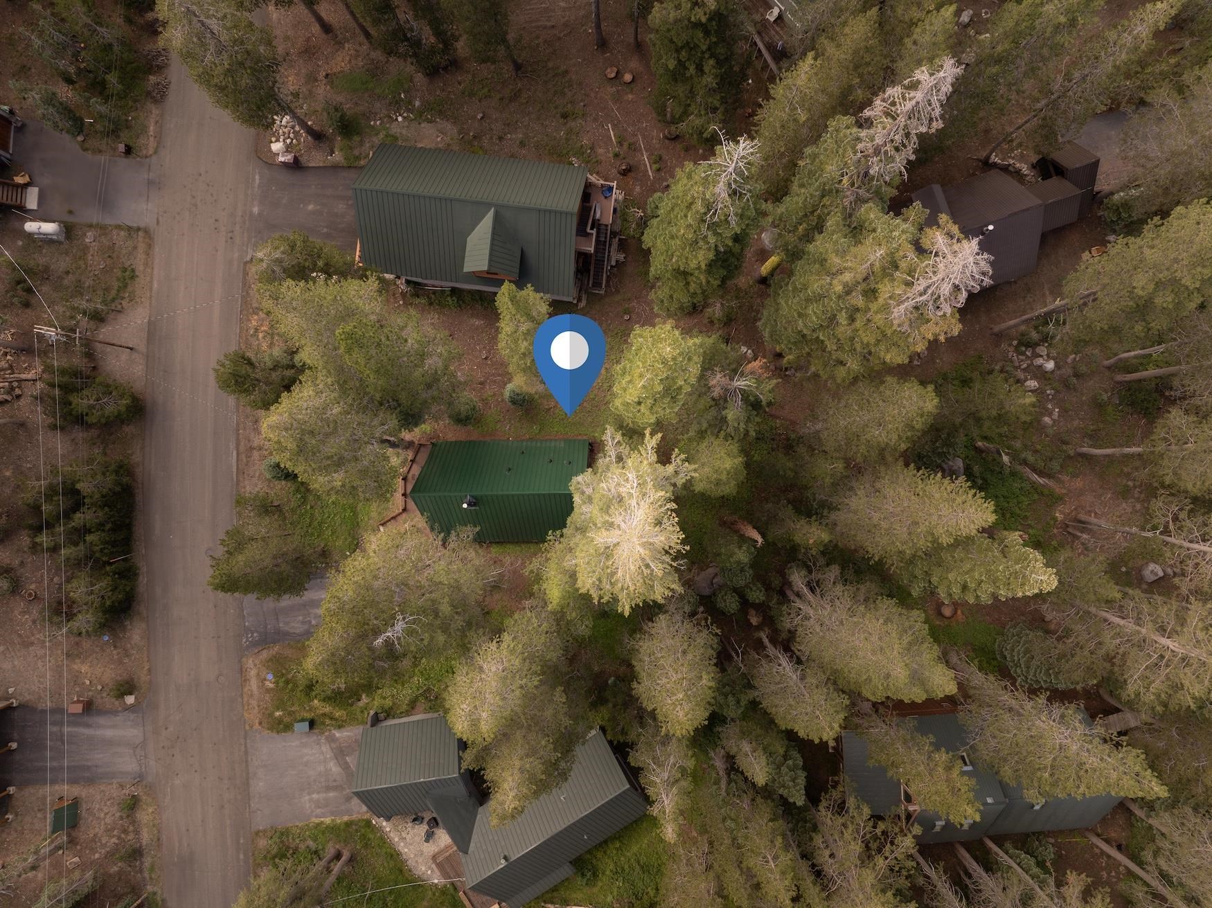 5262 Palisade Road Soda Springs, CA 95728 - Photo 22 of 24 an aerial view of a house with a yard