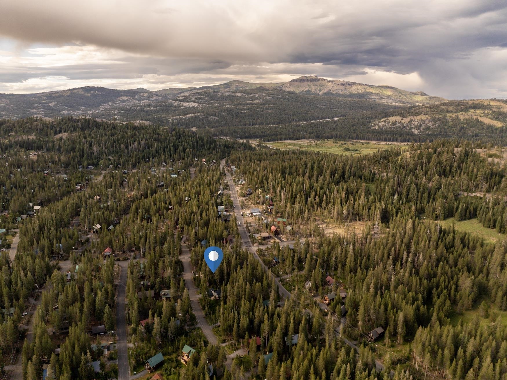 5262 Palisade Road Soda Springs, CA 95728 - Photo 24 of 24 a view of an ocean