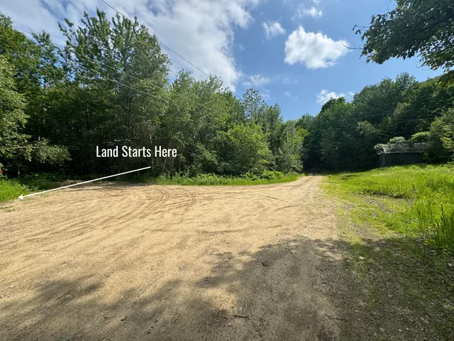 $86,000 | 10-11 Davenport Road, Hartford, ME 04220