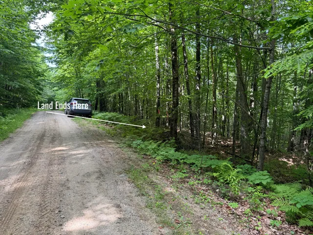 $86,000 | 10-11 Davenport Road, Hartford, ME 04220