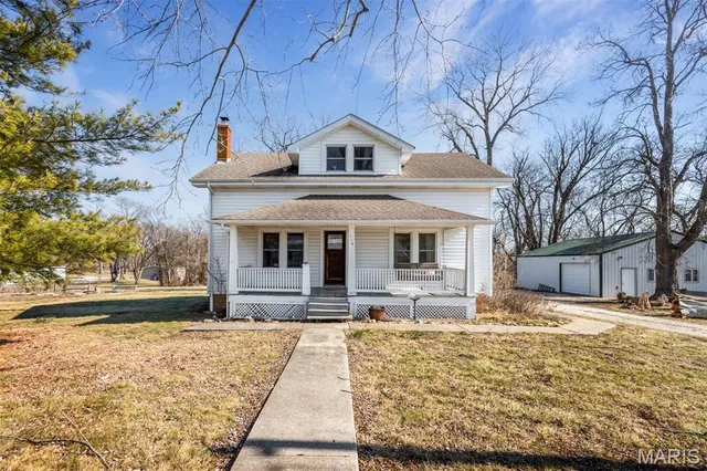 $250,000 | 114 South Water Street, Truesdale, MO 63380