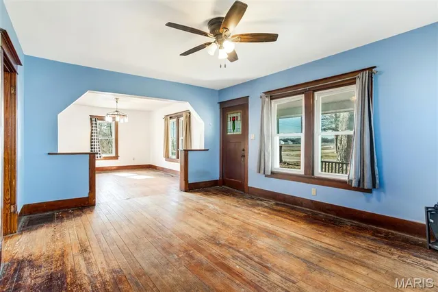 $250,000 | 114 South Water Street, Truesdale, MO 63380