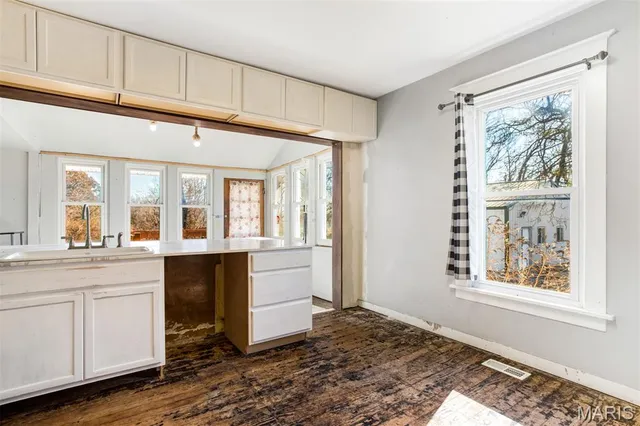 $250,000 | 114 South Water Street, Truesdale, MO 63380