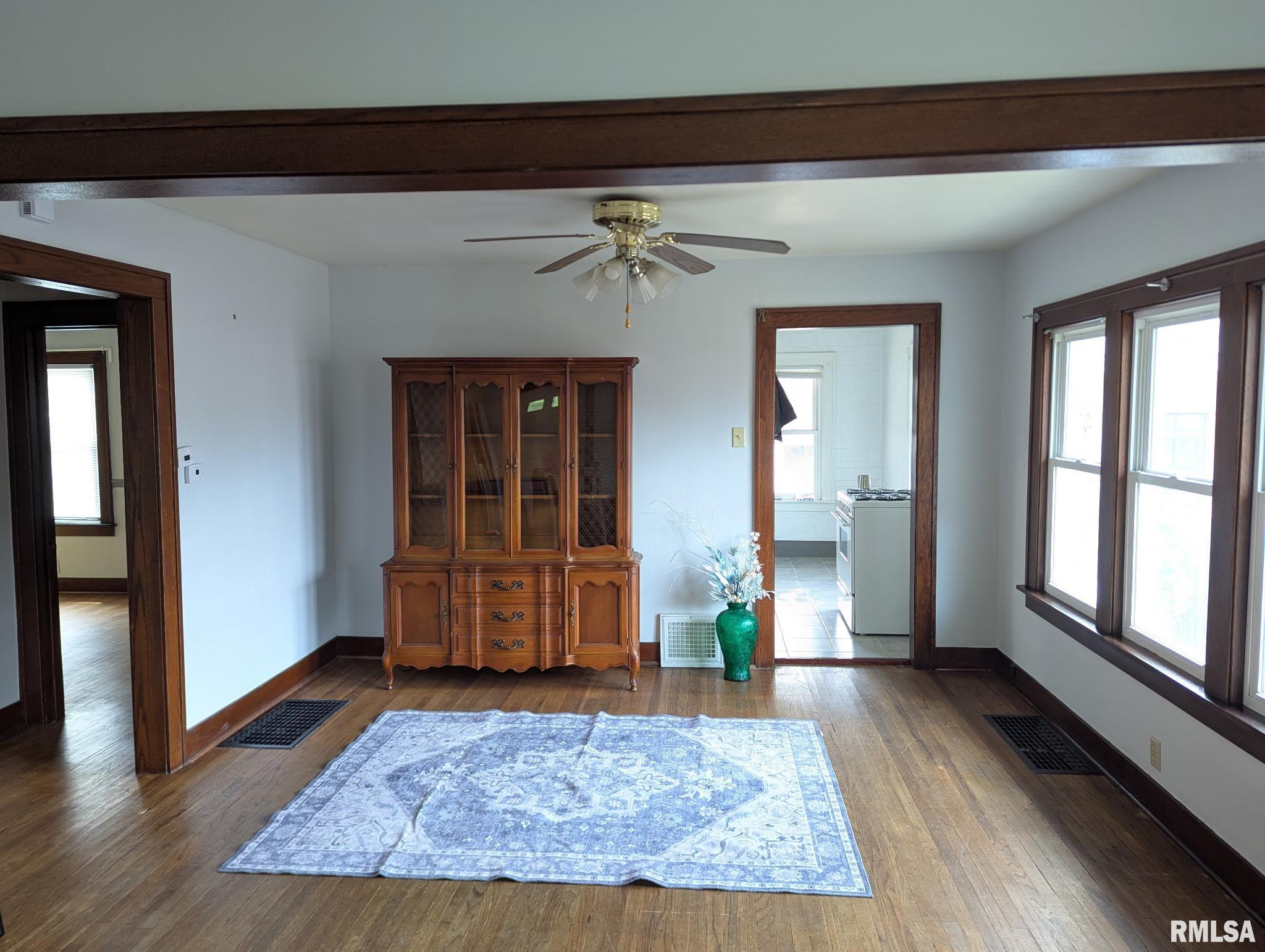 1531 North 9th Street Springfield, IL 62702 - Photo 4 of 12