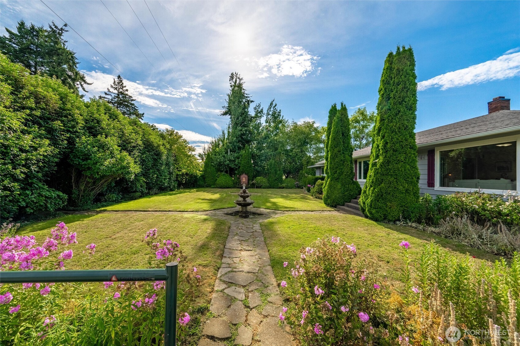 354 West Badger Road Lynden, WA 98264 - Photo 4 of 40 Gallery Image 4