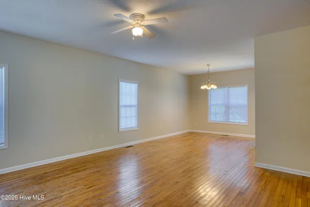 $1,600 | 607 Riva Ridge Road, Sneads Ferry, NC 28460