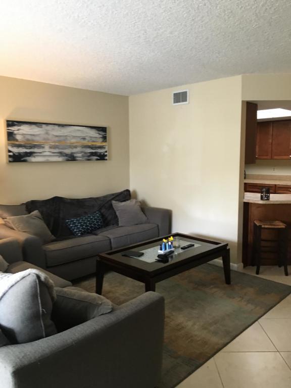 6556 Chasewood Drive, Unit A Jupiter, FL 33458 - Photo 20 of 43 Chasewood 23