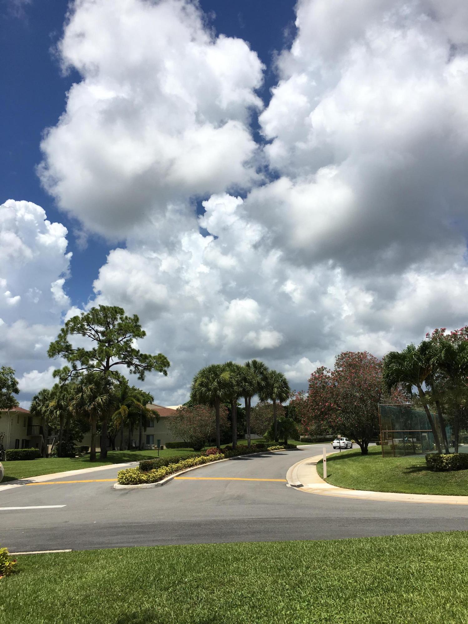 6556 Chasewood Drive, Unit A Jupiter, FL 33458 - Photo 32 of 43 IMG_4724