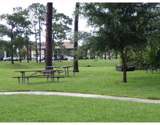 6556 Chasewood Drive, Unit A Jupiter, FL 33458 - Photo 36 of 43 chasewood 38