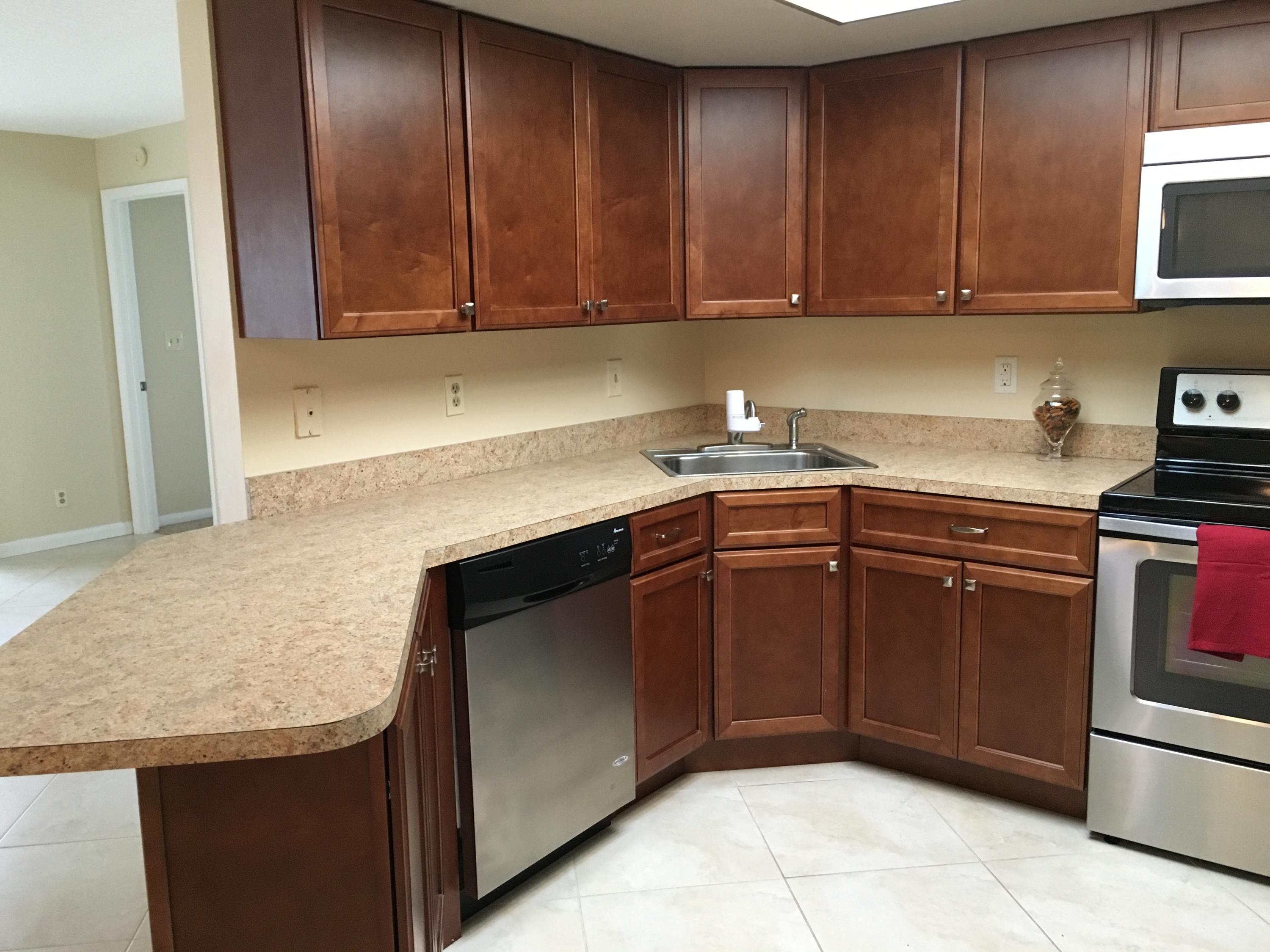 6556 Chasewood Drive, Unit A Jupiter, FL 33458 - Photo 9 of 43 IMG_4607