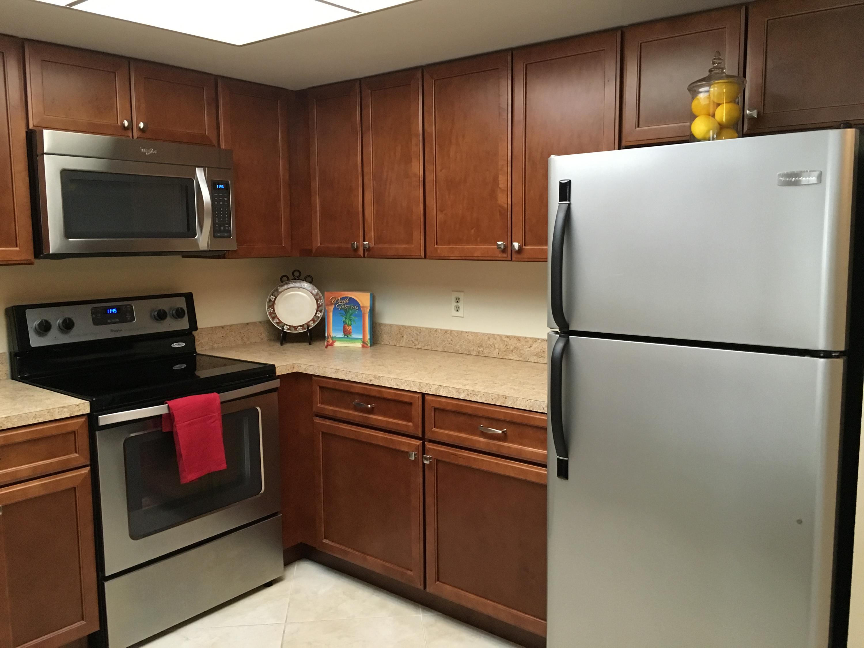 6556 Chasewood Drive, Unit A Jupiter, FL 33458 - Photo 10 of 43 IMG_4612