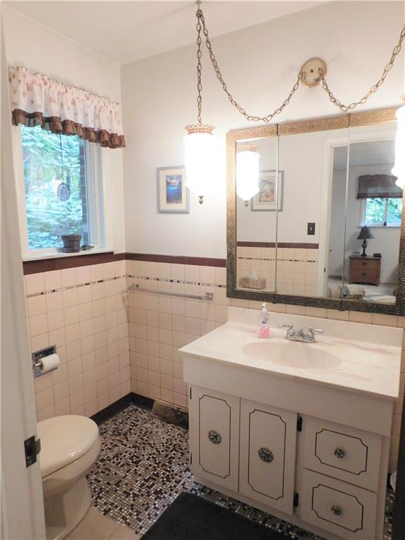 475 Francis Road Plum, PA 15239 - Photo 9 of 25