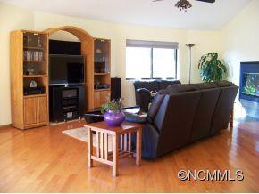 21 Red Oak Forest Road Fairview, NC 28730 - Photo 4 of 12 Gallery Image 4
