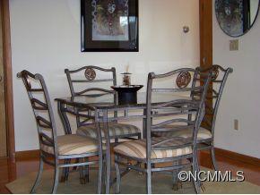 21 Red Oak Forest Road Fairview, NC 28730 - Photo 5 of 12 Gallery Image 5