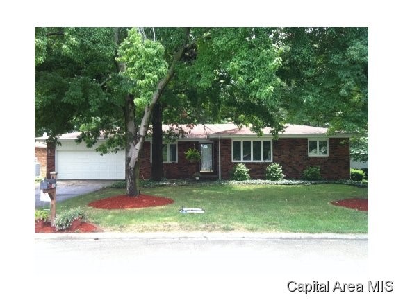 45 Sarah Avenue Springfield, IL 62703 - Photo 1 of 24