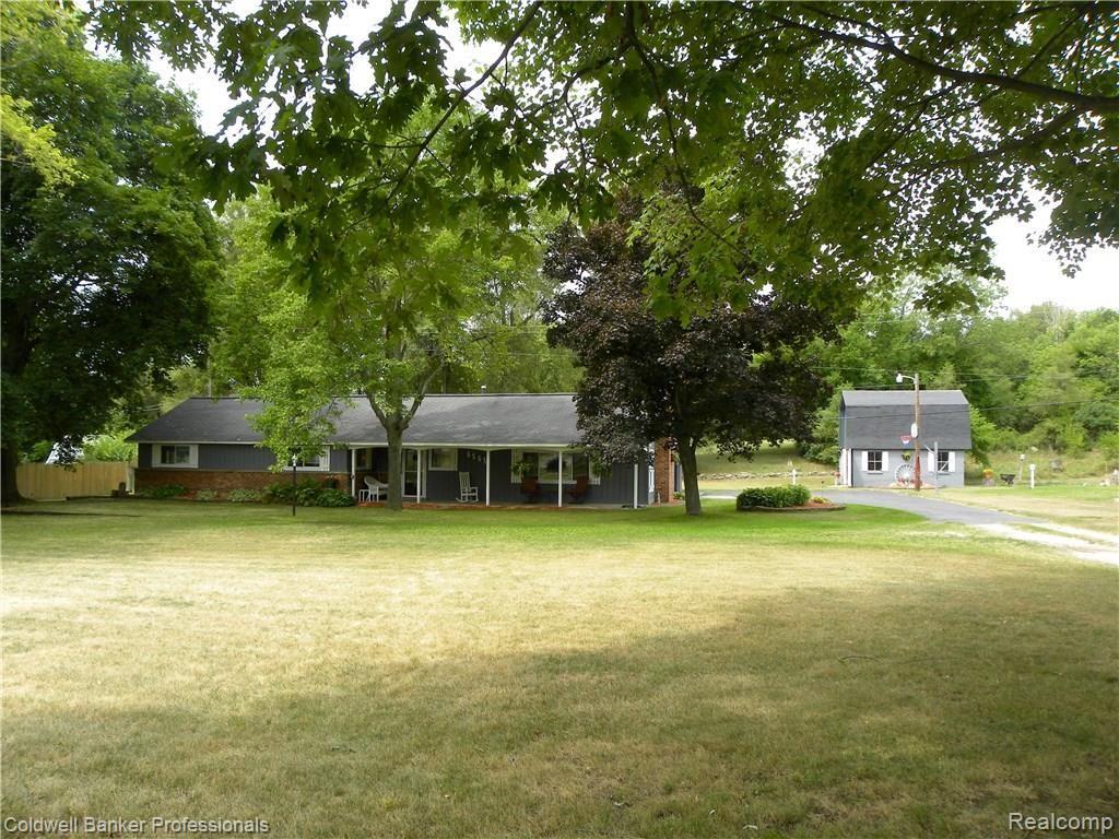6565 Walters Road Clarkston, MI 48346 - Photo 2 of 40 Mature trees and large detached barn