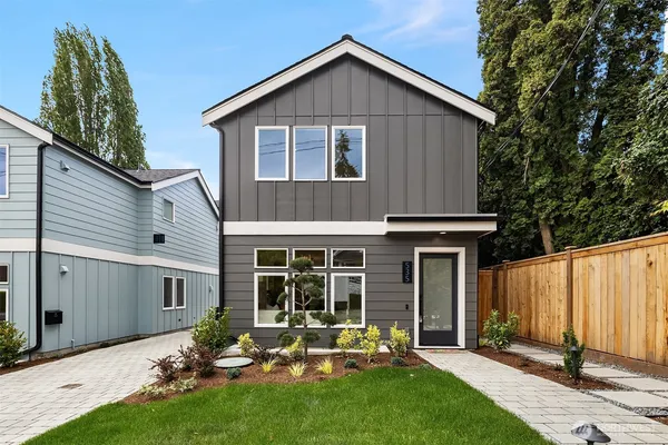 $874,900 | 535 North 70th Street, Seattle, WA 98103