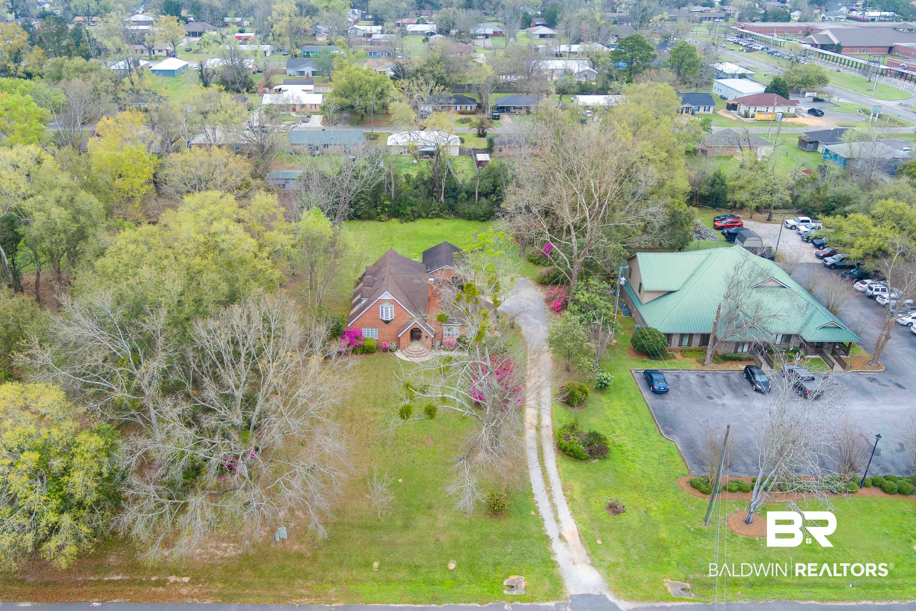 516 West Laurel Avenue Foley, AL 36535 - Photo 37 of 44