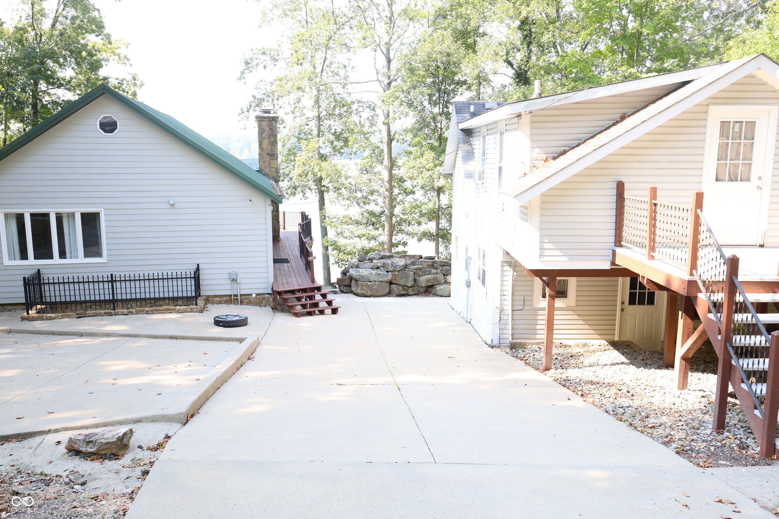 9424 Derrett Road Unionville, IN 47468 - Photo 27 of 71 Gallery Image 27