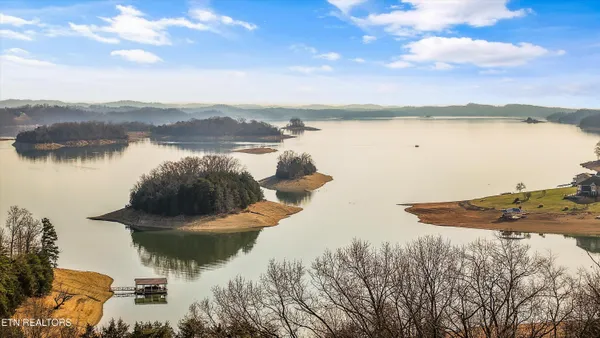 $587,500 | 637 Baye Road, Rutledge, TN 37861