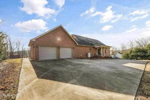 $587,500 | 637 Baye Road, Rutledge, TN 37861