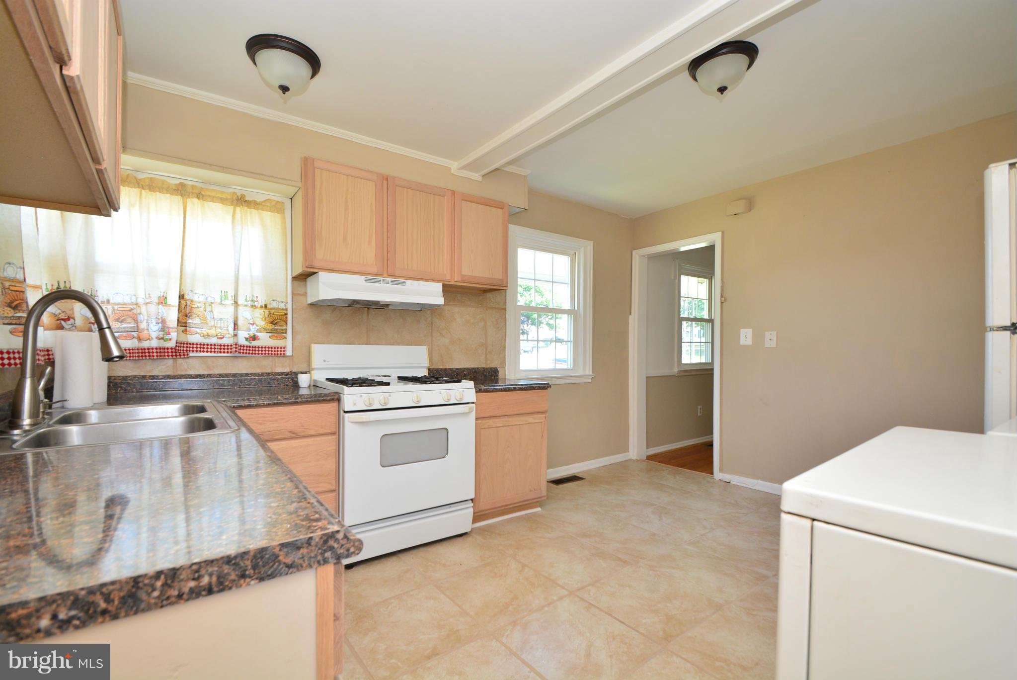 1712 Rita Road Baltimore, MD 21222 - Photo 11 of 22 Kitchen