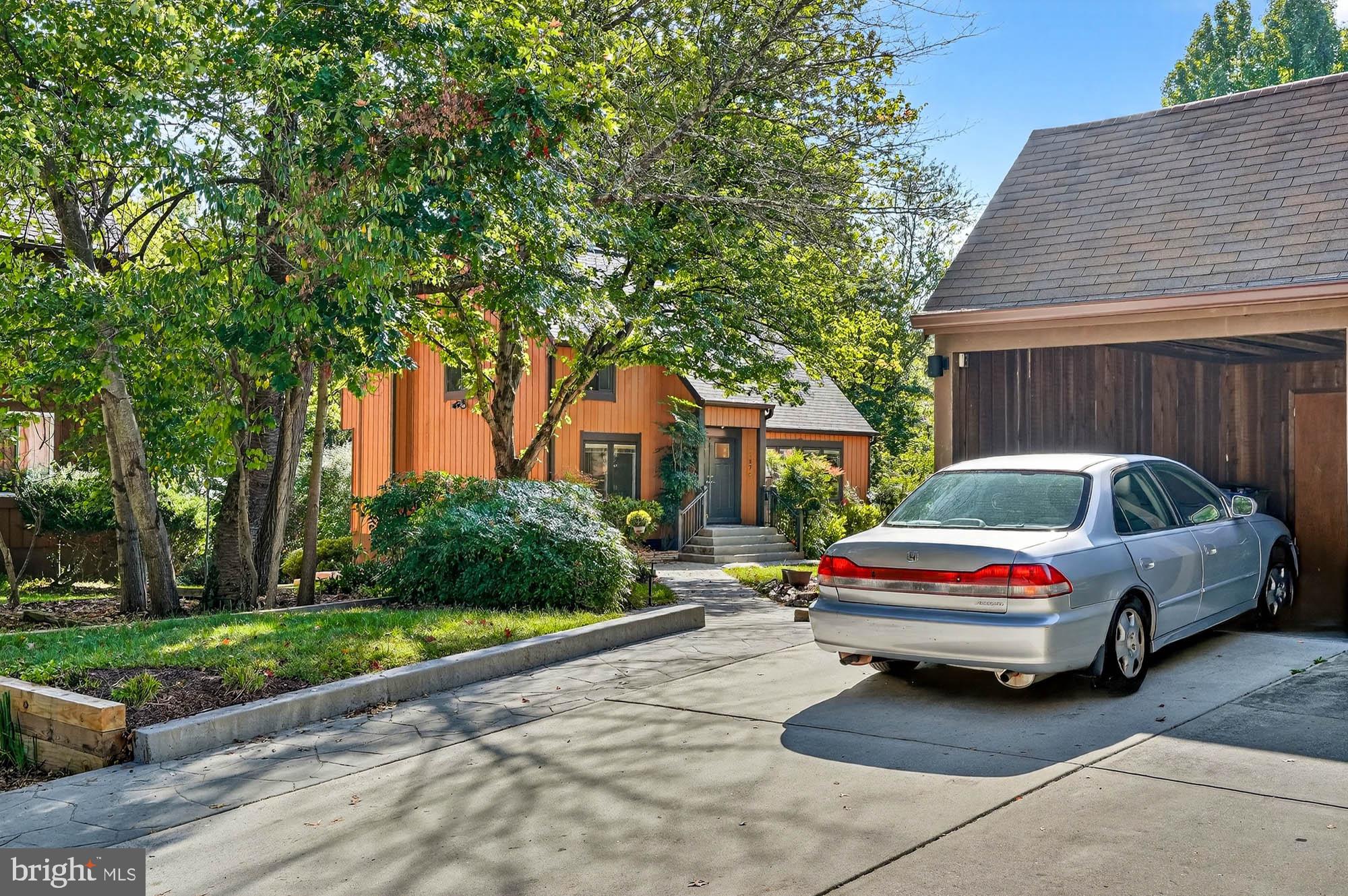 6237 Sunny Spring Columbia, MD 21044 - Photo 3 of 55 Gallery Image 3