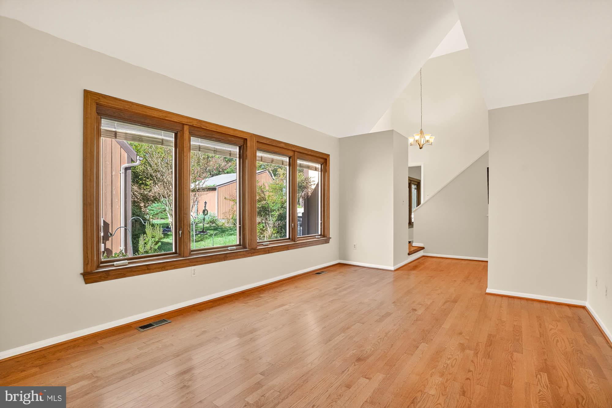 6237 Sunny Spring Columbia, MD 21044 - Photo 8 of 55 Gallery Image 8