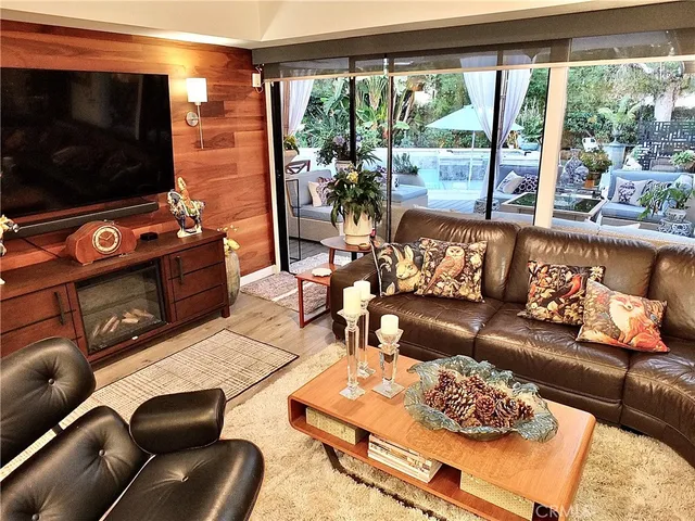 $1,495,000 | 2705 North Flower Street, Santa Ana, CA 92706