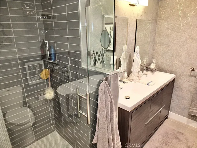 $1,495,000 | 2705 North Flower Street, Santa Ana, CA 92706