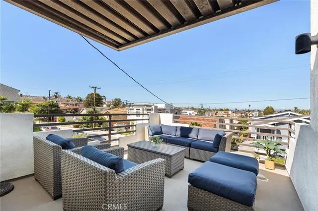 $1,525,000 | 1908 Belmont Lane, Unit A, Redondo Beach, CA 90278