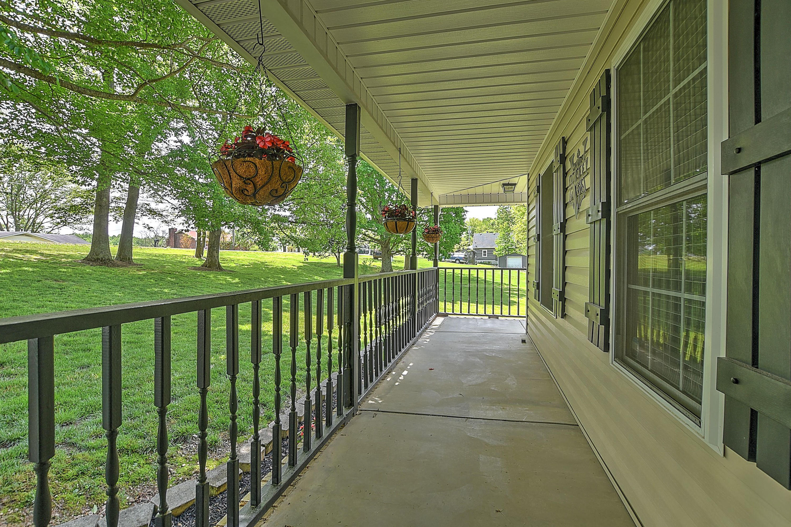 175 Eastern Star Road Kingsport, TN 37663 - Photo 4 of 49 175 Eastern Star Rd-4