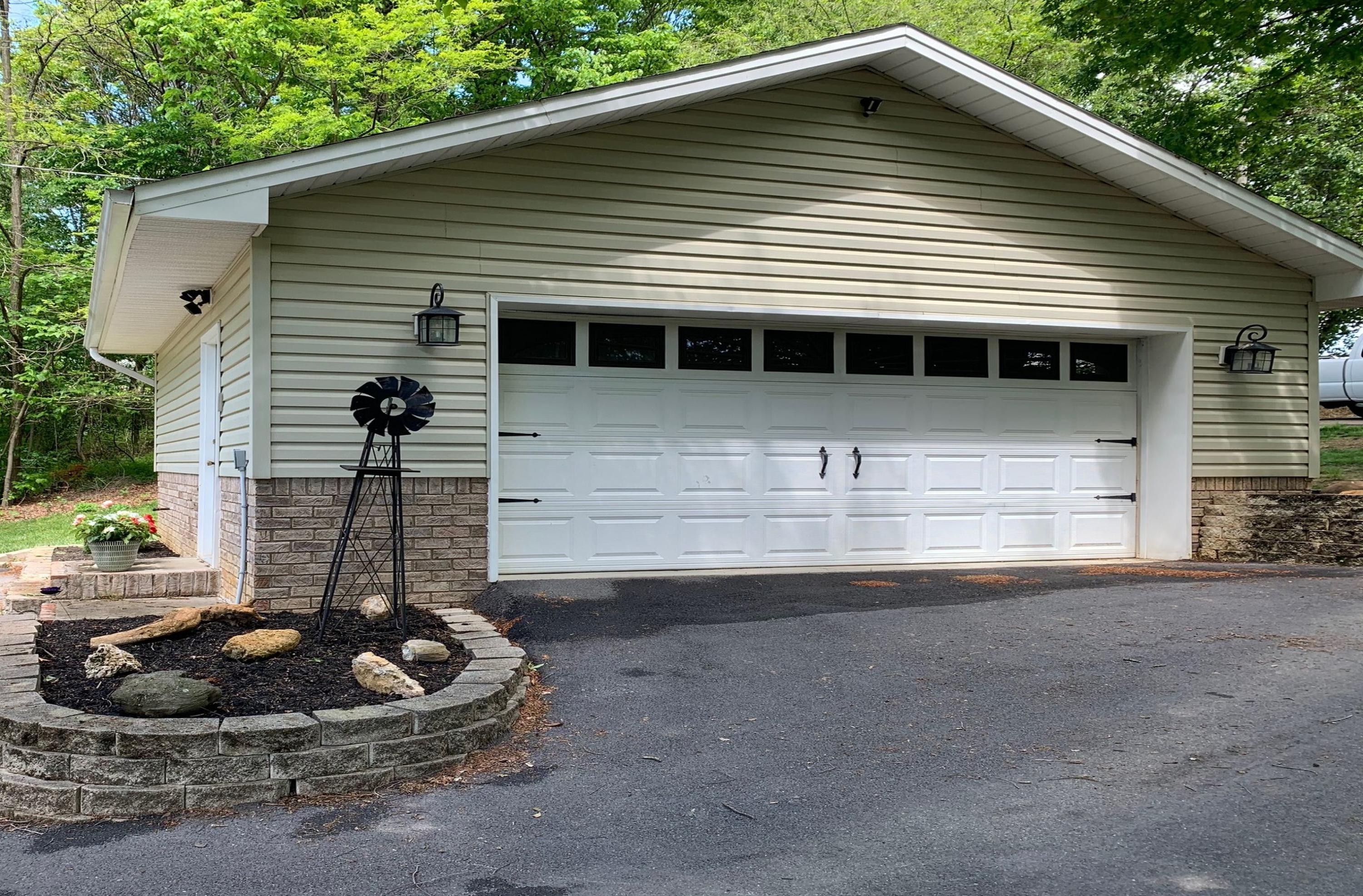 175 Eastern Star Road Kingsport, TN 37663 - Photo 48 of 49 Eastern Star Detached Garage