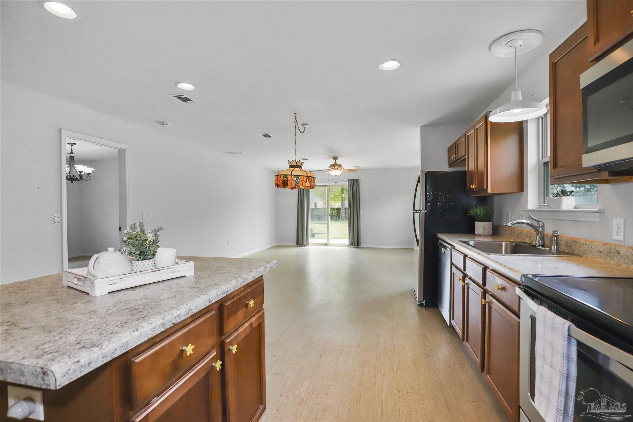 5953 Fairlands Road Milton, FL 32583 - Photo 13 of 39