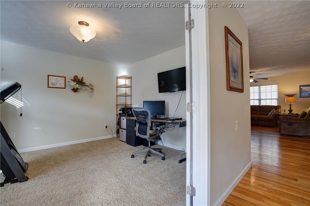 48 Boston Cmns Winfield, WV 25213 - Photo 10 of 30 Gallery Image 10